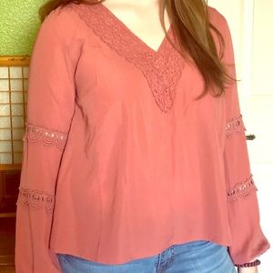 Long sleeve dusty rose blouse 👚